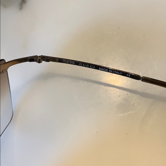 GUCCI Sunglasses - Picture 3 of 3